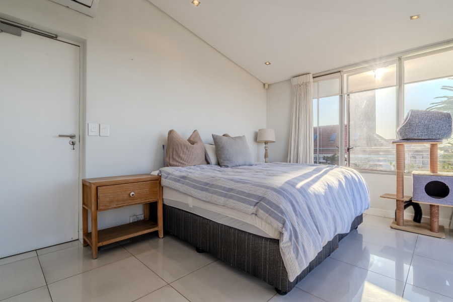 2 Bedroom Property for Sale in Green Point Western Cape